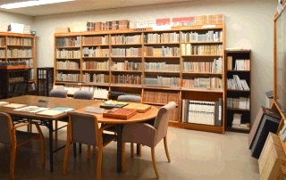 library1.jpg